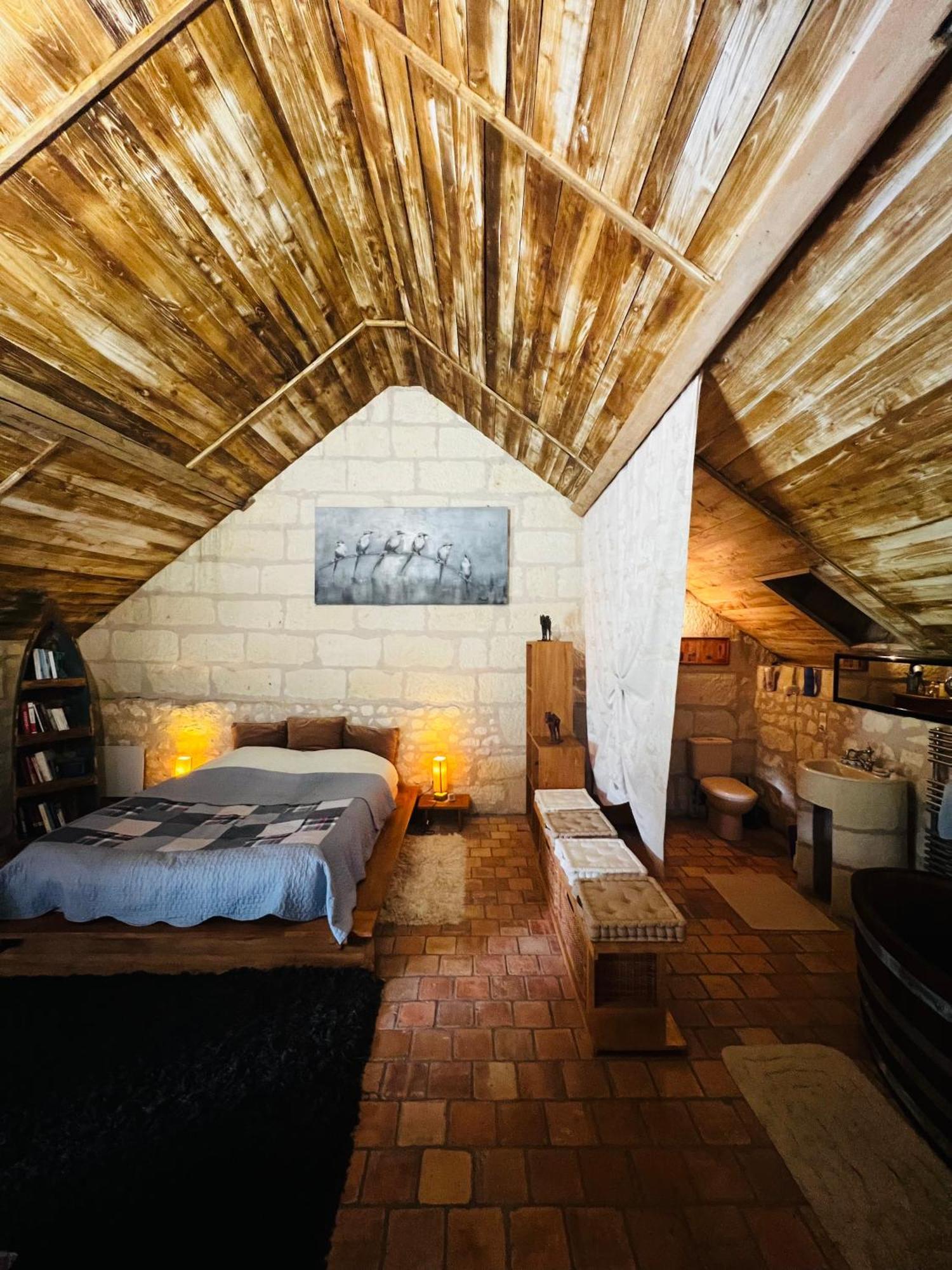 Chateau De La Thibaudiere - Chambre Du Tonneau Allonnes  Exteriér fotografie